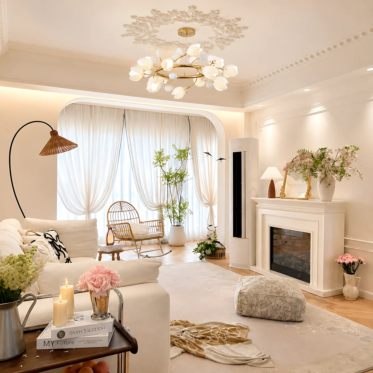 Florielle Magnolia Ceramic Pendant Light