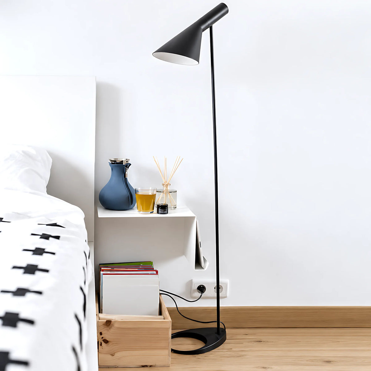 Minimalist Tapered Cone Floor Lamp