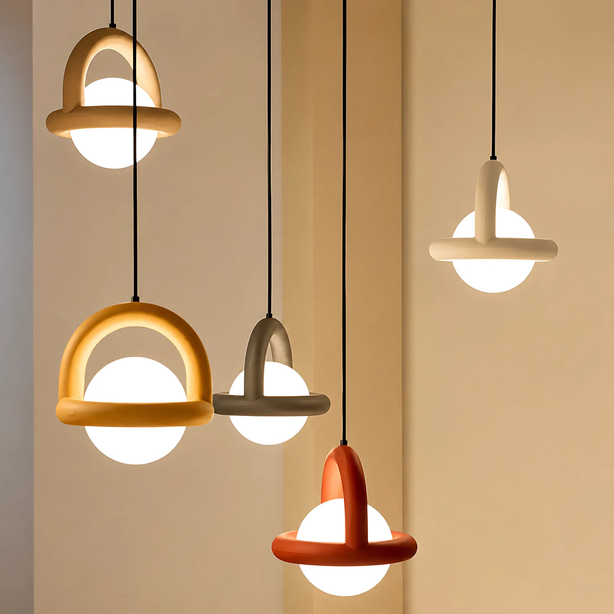 Novara Modern Loop Pendant Light
