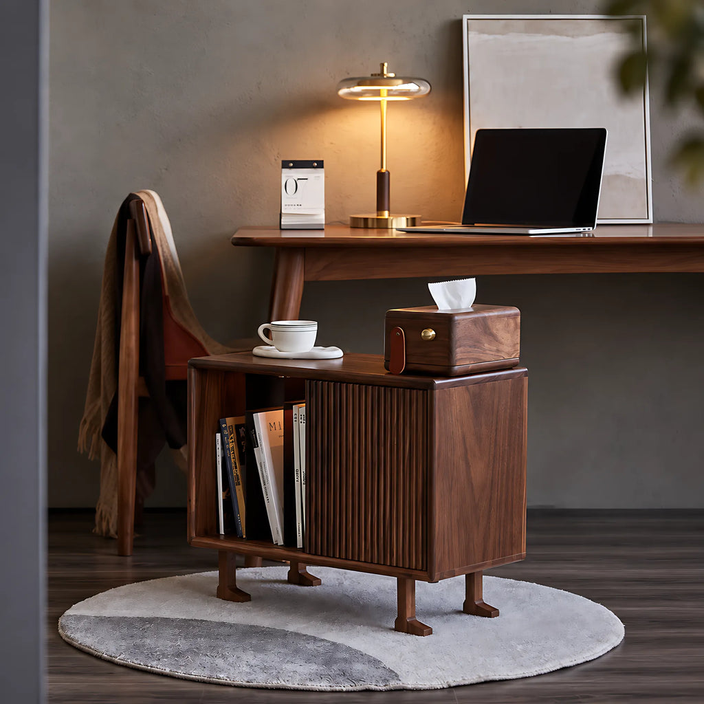 Solvane Minimalist Table Lamp